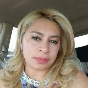 Meet your Posher, Daniela